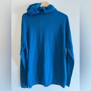 Patagonia Men's Wavy Blue Capilene® Air Hoody